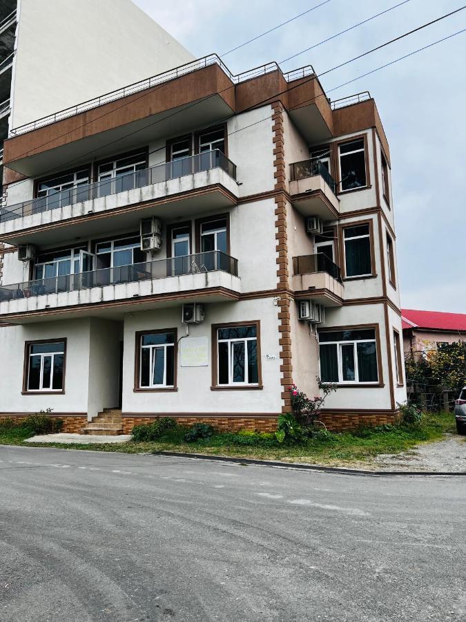 Apartments Nita Батуми Экстерьер фото