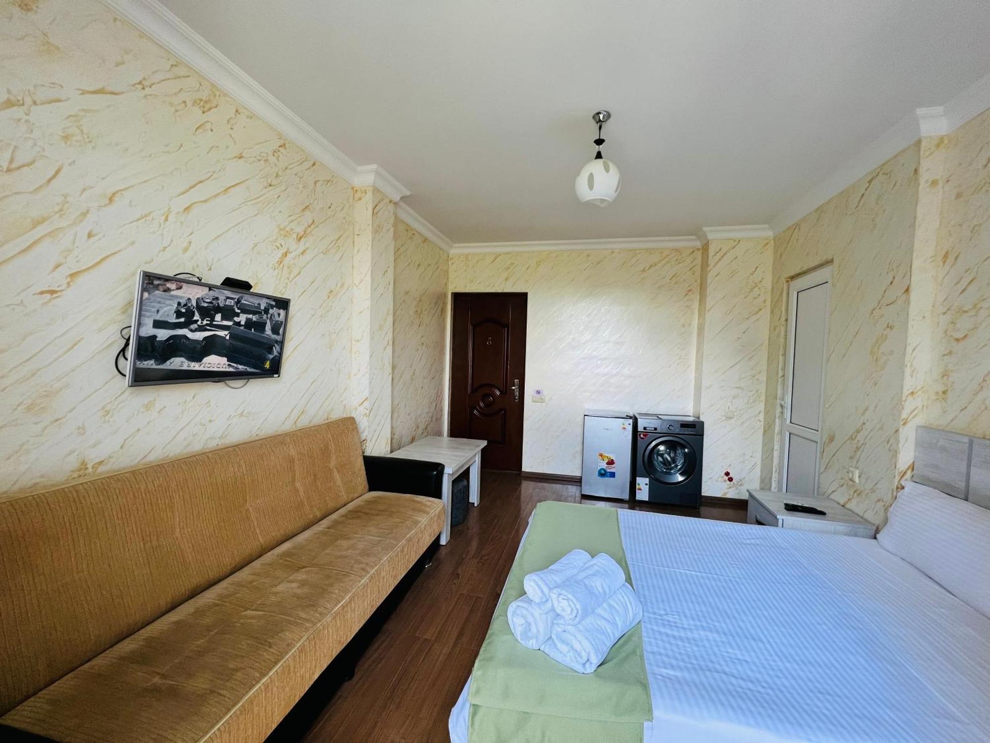 Apartments Nita Батуми Экстерьер фото