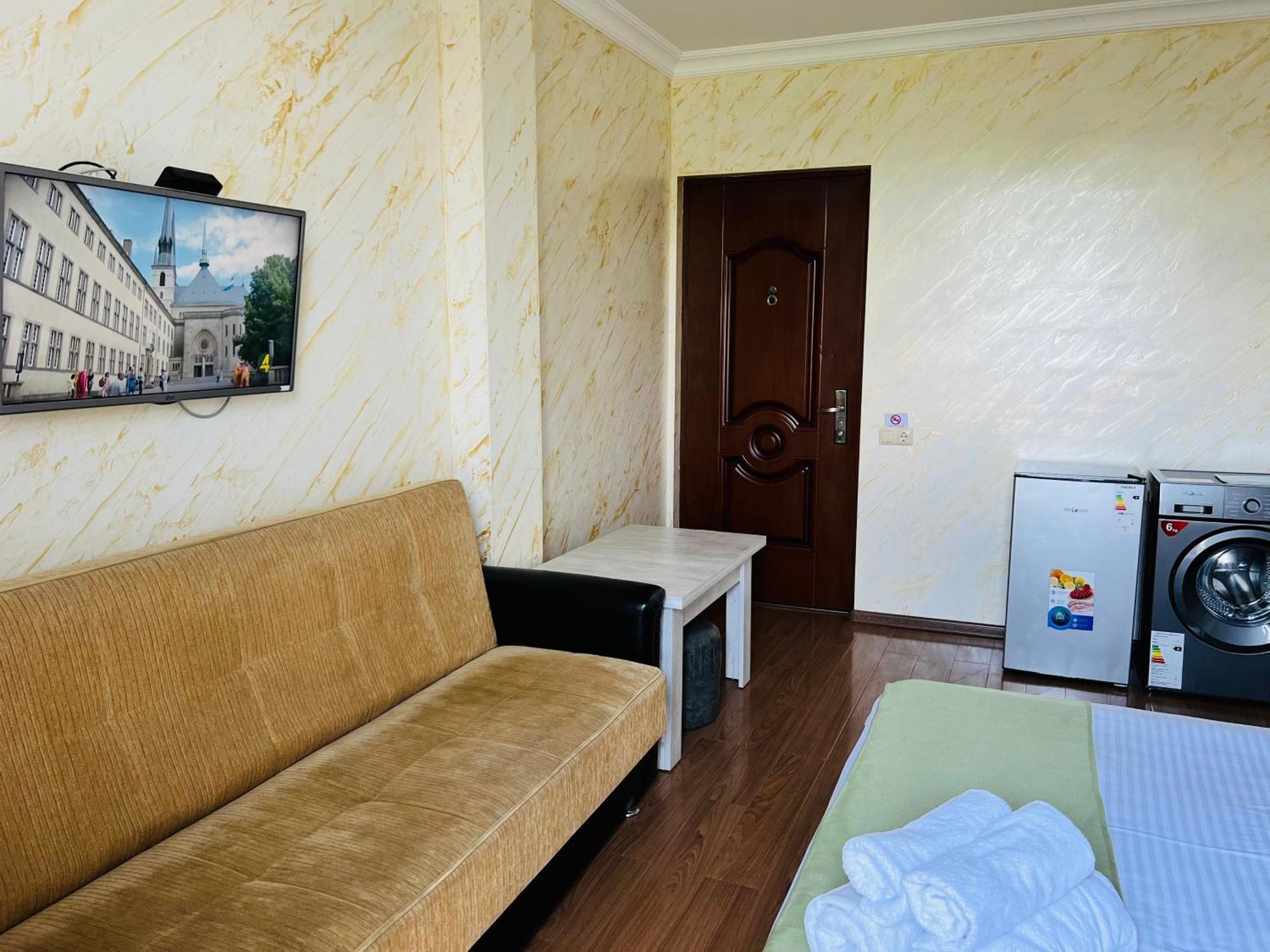 Apartments Nita Батуми Экстерьер фото