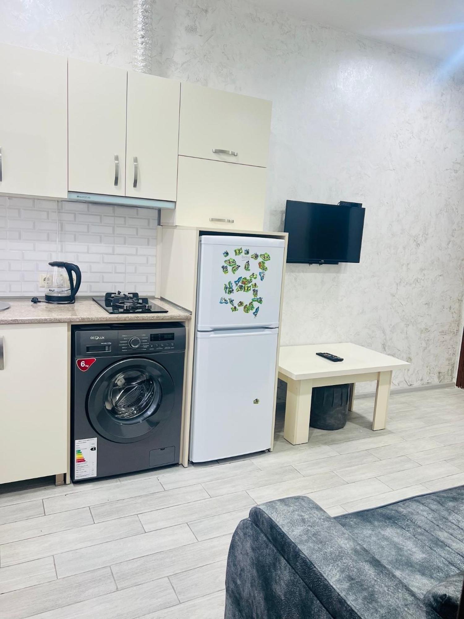 Apartments Nita Батуми Экстерьер фото