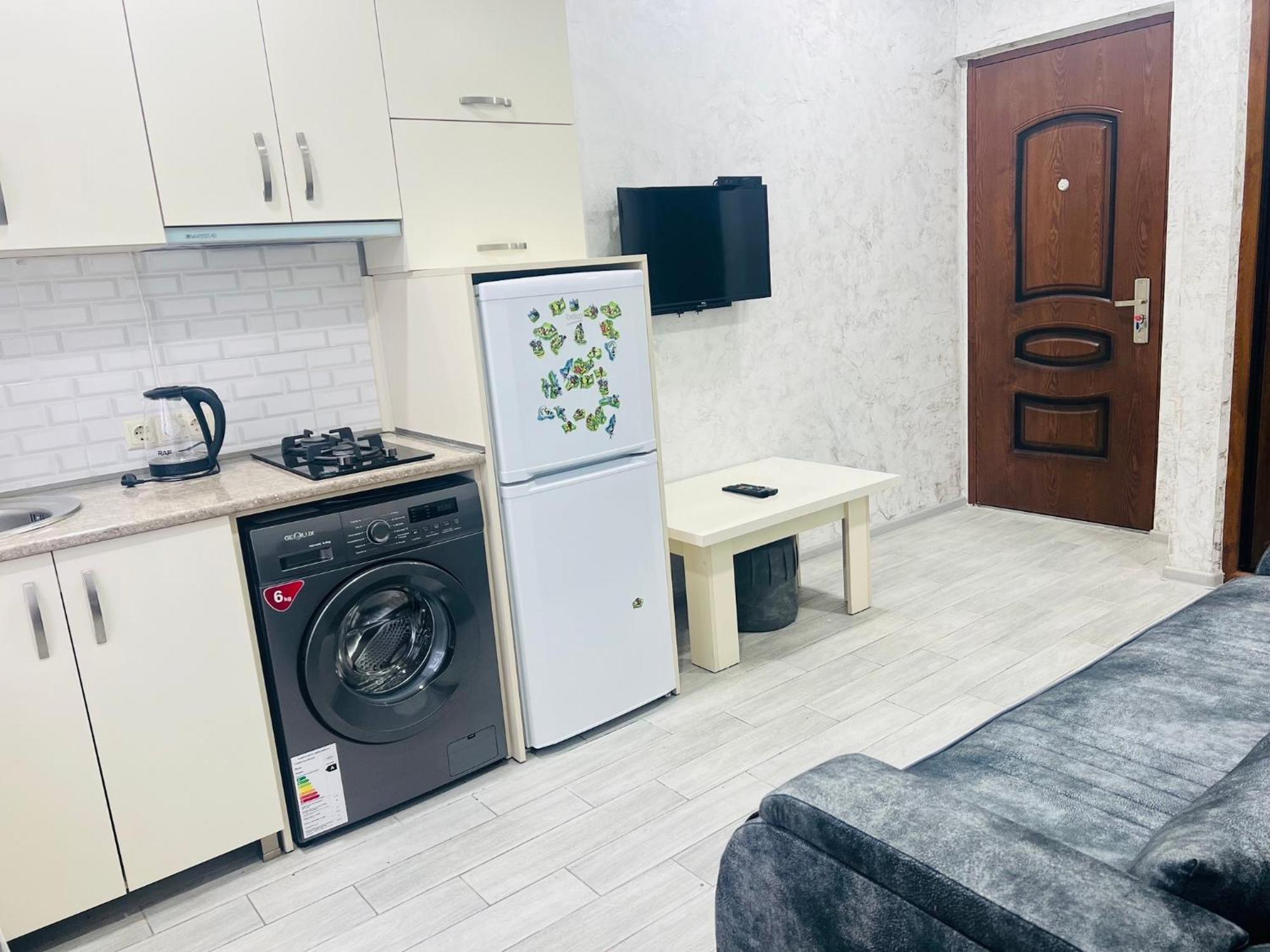 Apartments Nita Батуми Экстерьер фото