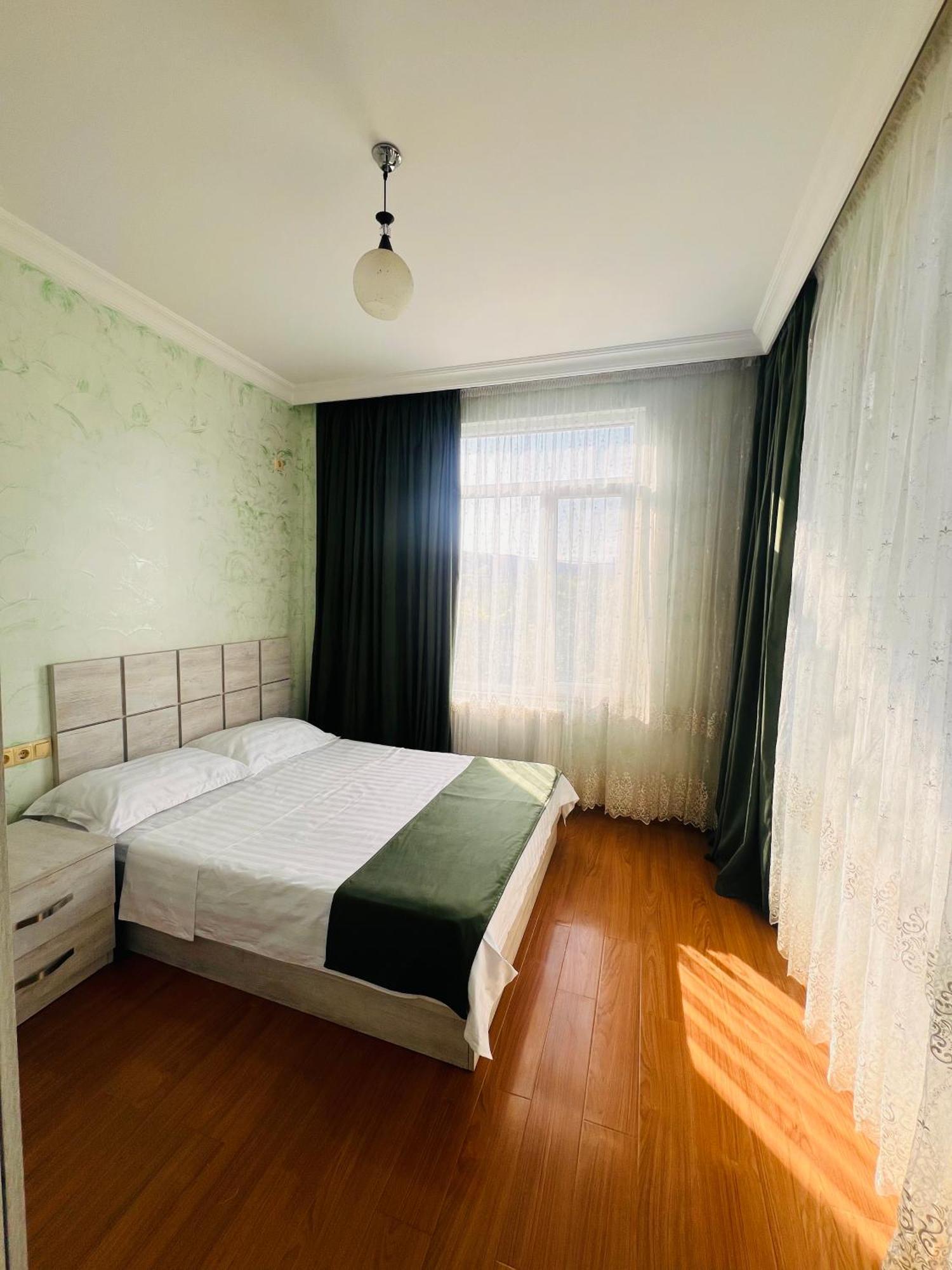 Apartments Nita Батуми Экстерьер фото